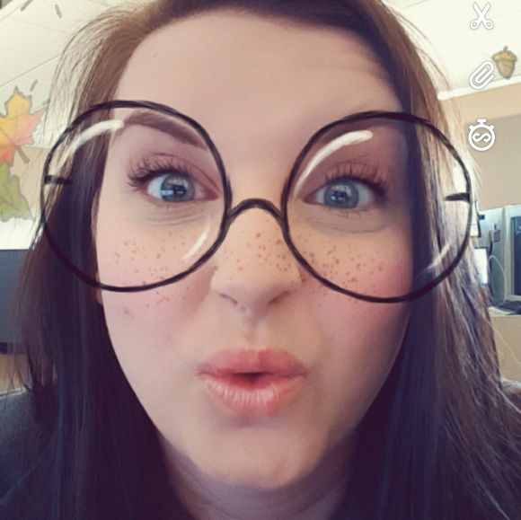 Meet your Posher, Kaycee - Picture 3 of 5